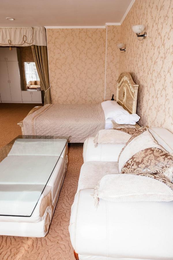 Golden Palace Aktau  Eksteriør bilde