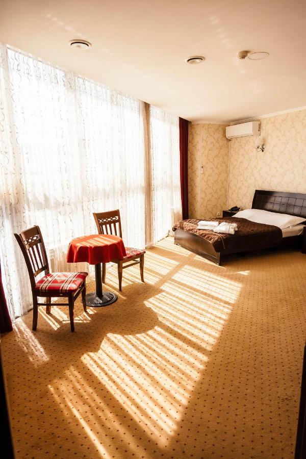 Golden Palace Aktau  Eksteriør bilde